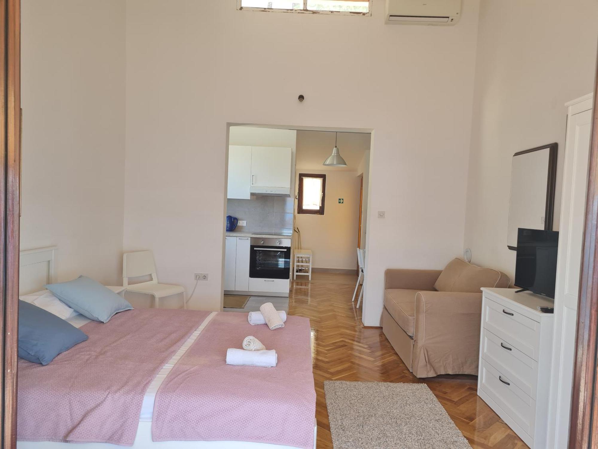 Apartments Apartmani Pintar ミミツェ エクステリア 写真