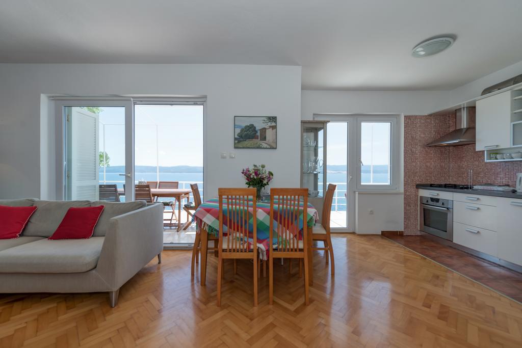 Apartments Apartmani Pintar ミミツェ エクステリア 写真