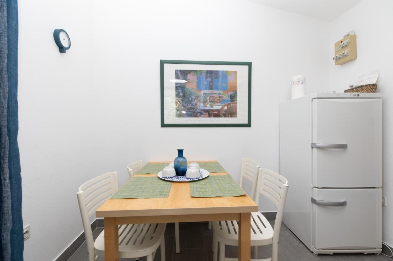 Apartments Apartmani Pintar ミミツェ エクステリア 写真